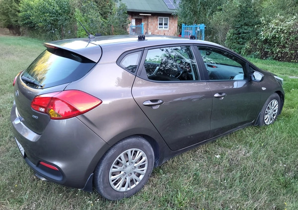 Kia Ceed cena 24000 przebieg: 248200, rok produkcji 2012 z Warszawa małe 67